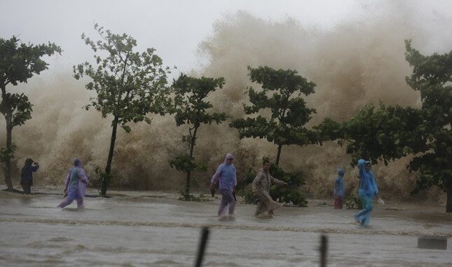 Từ ngày mai, bão Trà Mi tăng cấp liên tục, có thể mạnh lên thành cuồng phong, ảnh hưởng trực tiếp đất liền Việt Nam, mạnh như thế nào mà được so sánh với Yagi