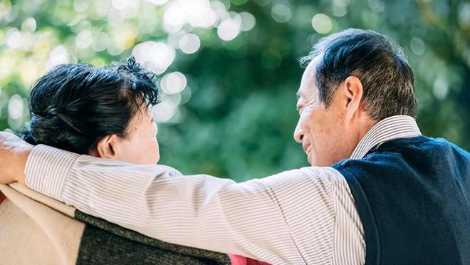 Mua nhà, chăm cháu ngoại 8 năm, không bằng bà nội mua cho một chiếc ô tô: Bà ngoại U60 “lặng người” khi con gái nói 1 câu Mua nhà, chăm cháu ngoại 8 năm, không bằng bà nội mua cho một chiếc ô tô: Bà ngoại U60 “lặng người” khi con gái nói 1 câu