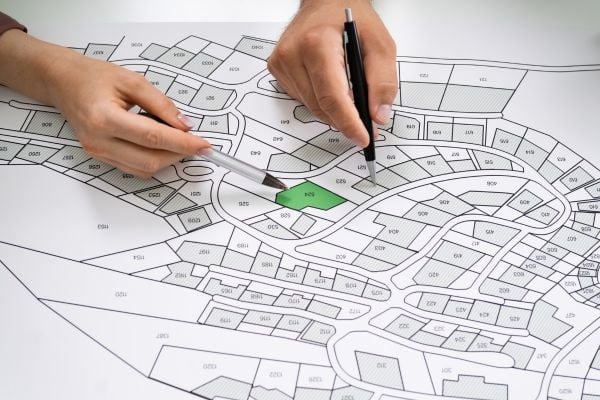 kiem-tra-quy-hoach-2202 4 cách để biết nhà đất có bị dính quy hoạch năm 2025 hay không? Biết kẻo mất tiền oan