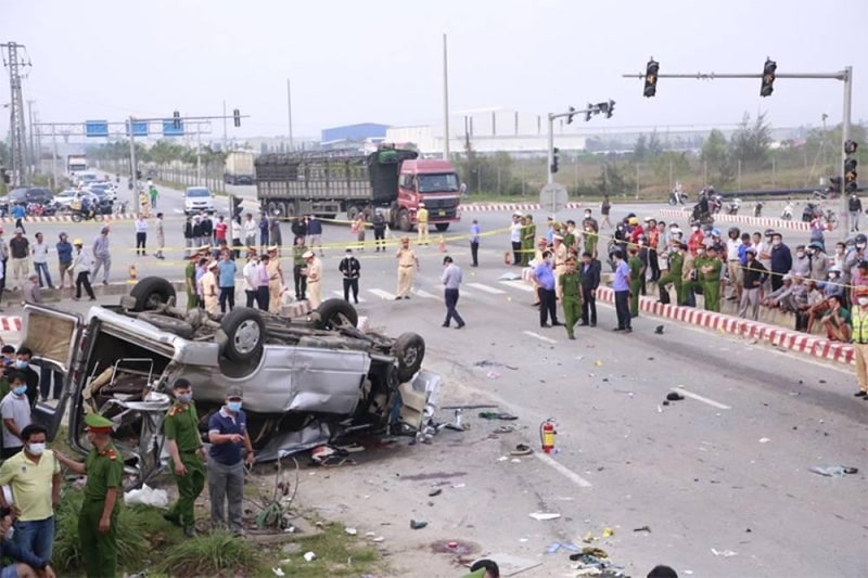 Mức xử phạt dành cho xe ô tô chạy quá tốc độ từ 5 đến 10km/h gây ra tai nạn Mức xử phạt dành cho xe ô tô chạy quá tốc độ từ 5 đến 10km/h gây ra tai nạn