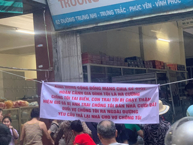 phan-no-vu-nguoi-dan-ong-u60-bi-tai-bien-co-con-trai-chay-than-vua-bi-anh-ruot-ban-nha-va-duoi-ra-duong-3 Phan-no-vu-nguoi-dan-ong-u60-bi-tai-bien-co-con-trai-chay-than-vua-bi-anh-ruot-ban-nha-va-duoi-ra-duong-3