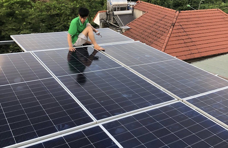 Nhu cầu lắp đặt điện năng lượng mặt trời mái nhà ngày càng tăng cao. (Ảnh: Phongluu Sola)