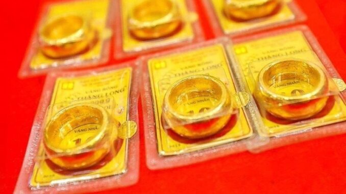 Giá vàng hôm nay (chiều 29-10): Tăng mạnh