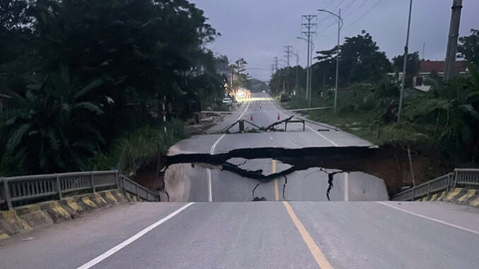Cầu Tát Luông bị sập sáng 3/10. Ảnh: Xã Nà Hang