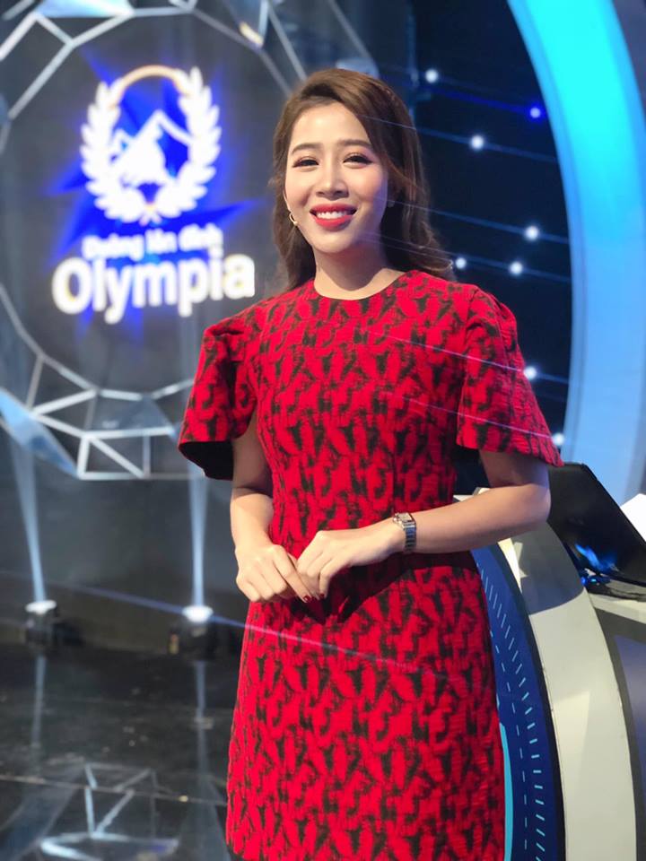 Nữ MC VTV nổi tiếng từ 20 tuổi từng không dám xem mình lên sóng vì xấu hổ, giờ là thần tượng của Khánh Vy- Ảnh 5.